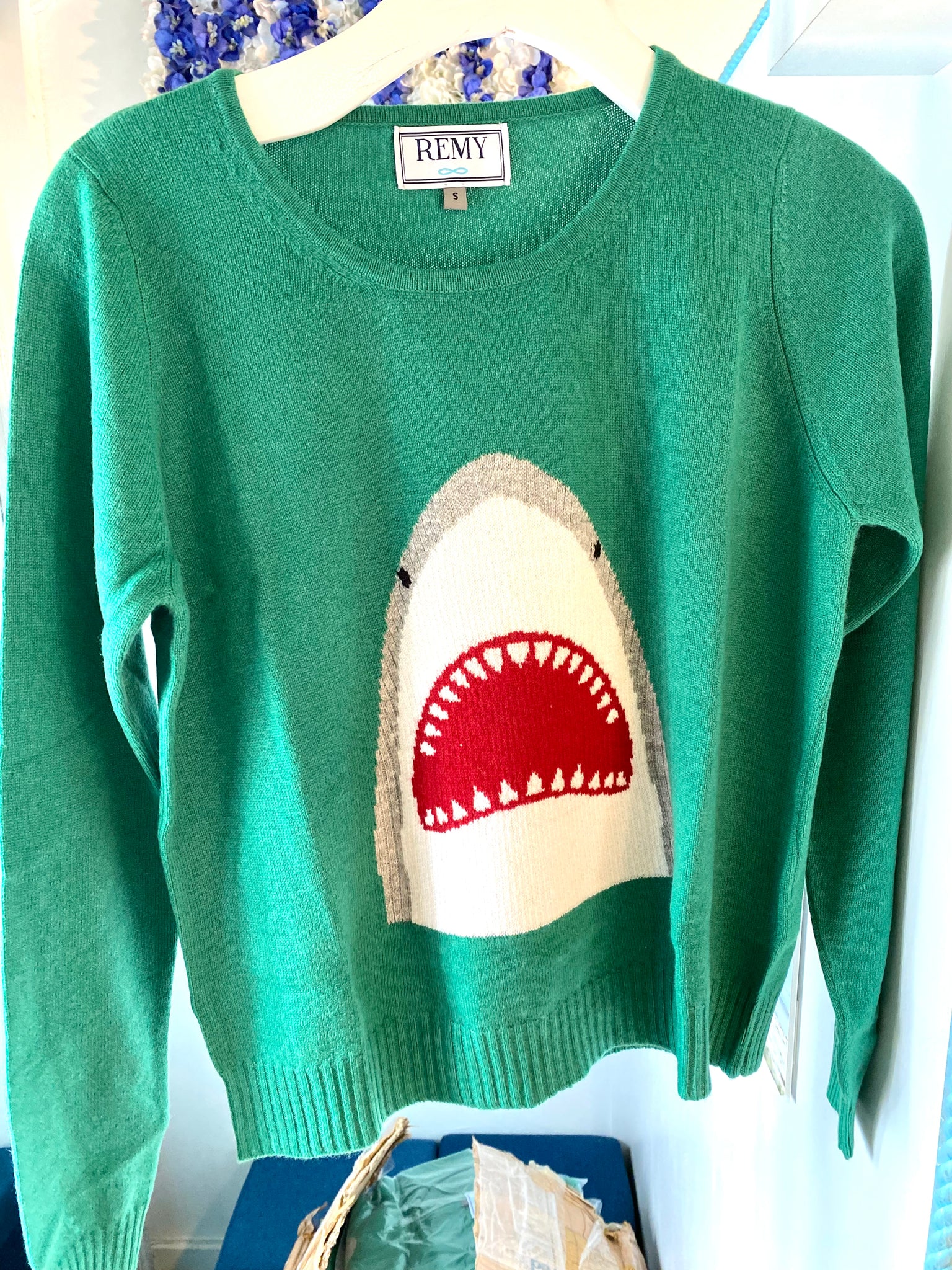 REMY Shark Cashmere sweater REMY Creations