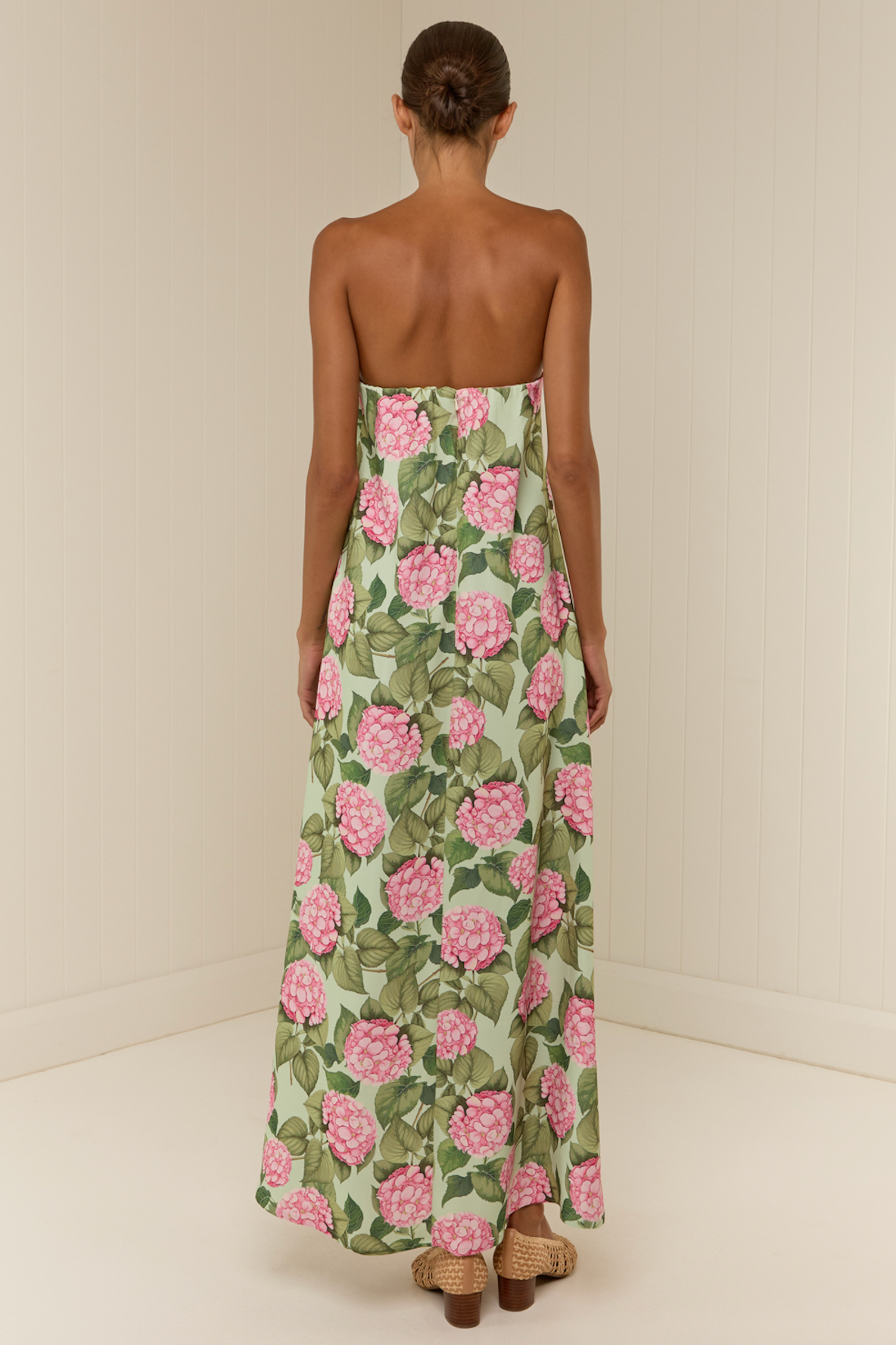 Palm Noosa Alessia Strapless Maxi Dress – Pink Hydrangea Floral Palm Noosa Alessia Strapless Maxi Dress – Pink Hydrangea Floral